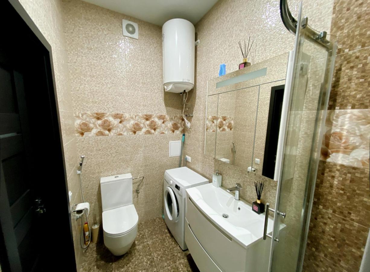 Italian Boulevard Modern Apartment Odesa Exterior foto